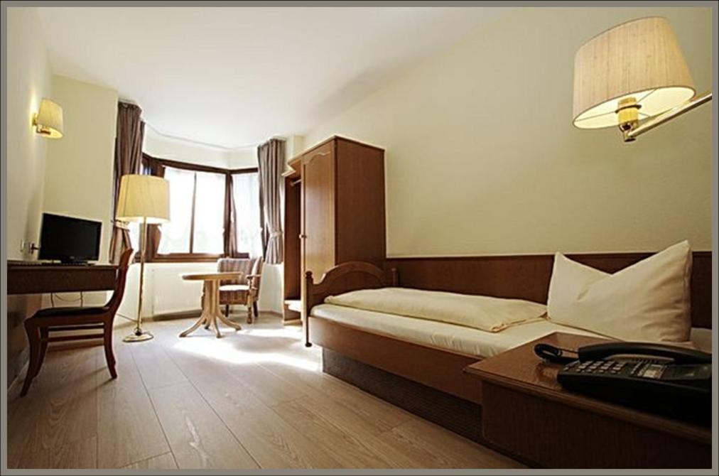 Hotel Baeren Leimen  Exterior photo